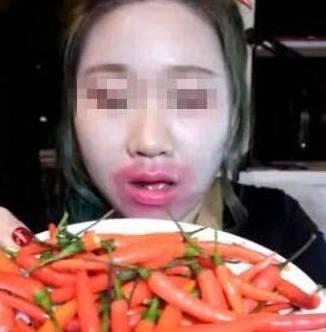 网红女生直播吃瓜,揭秘娱乐圈幕后真相